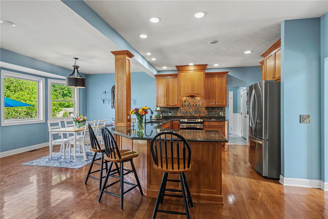 222 Gallant Fox Ln