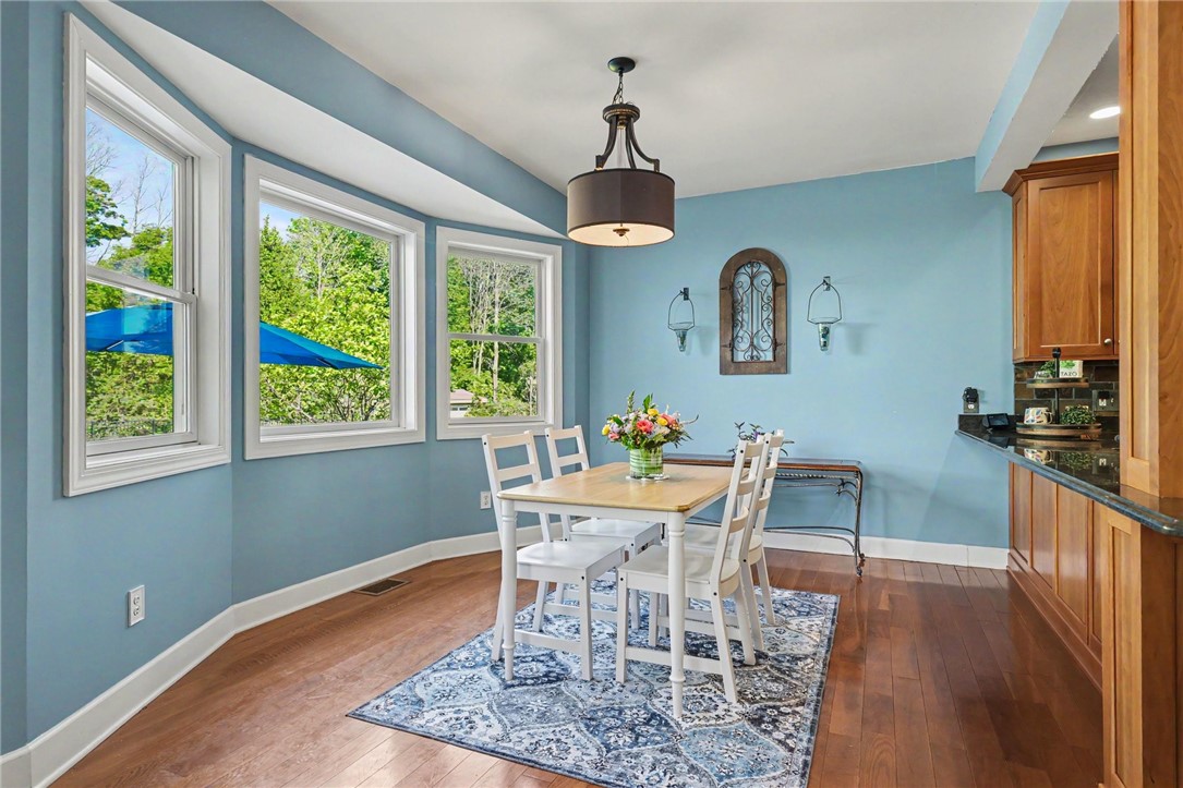 222 Gallant Fox Ln