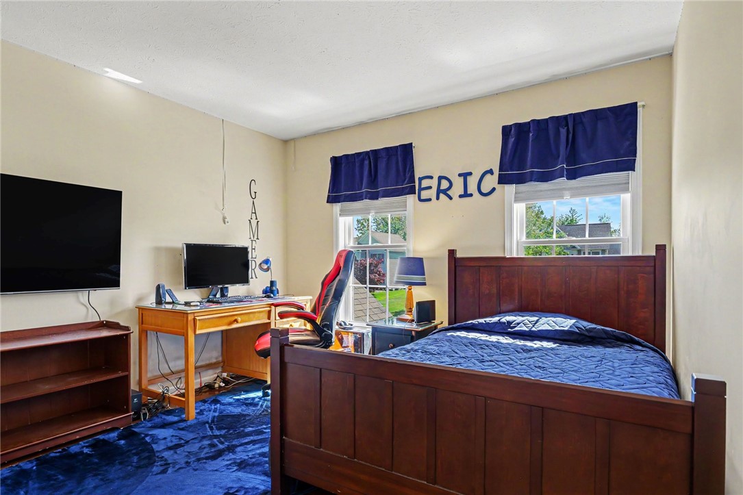 222 Gallant Fox Ln