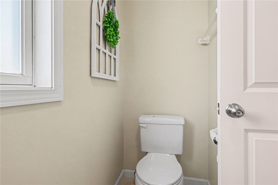 222 Gallant Fox Ln