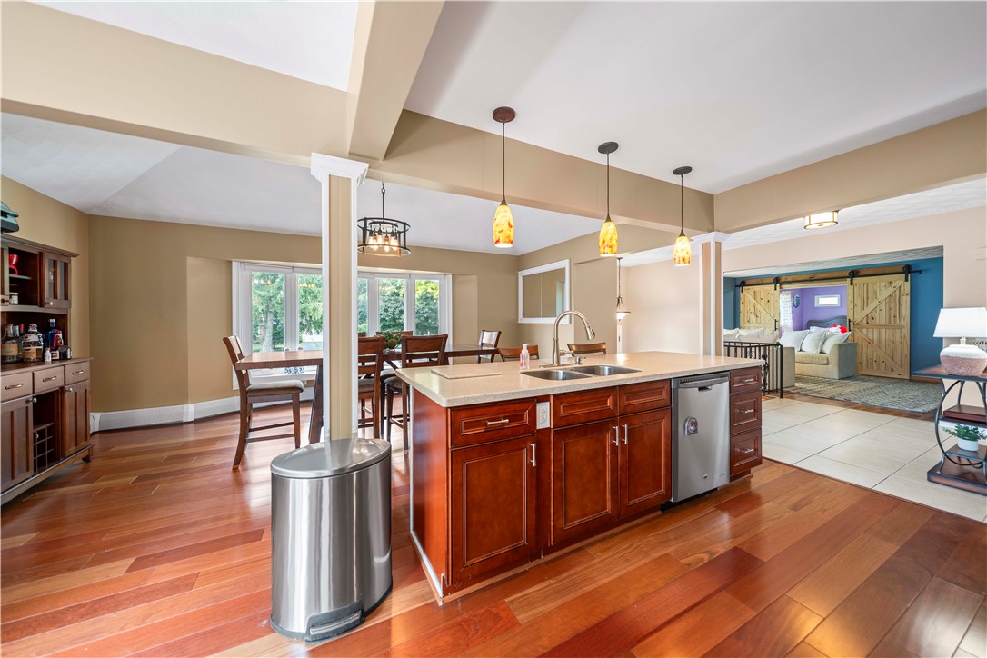 279 Parkview Dr