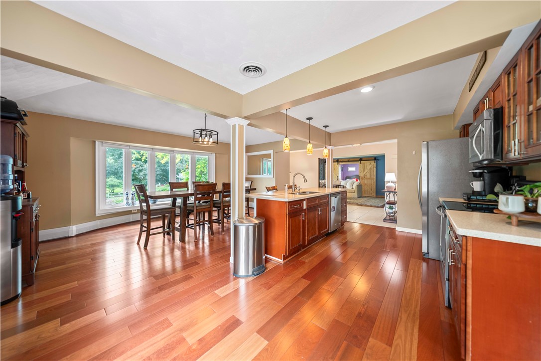 279 Parkview Dr