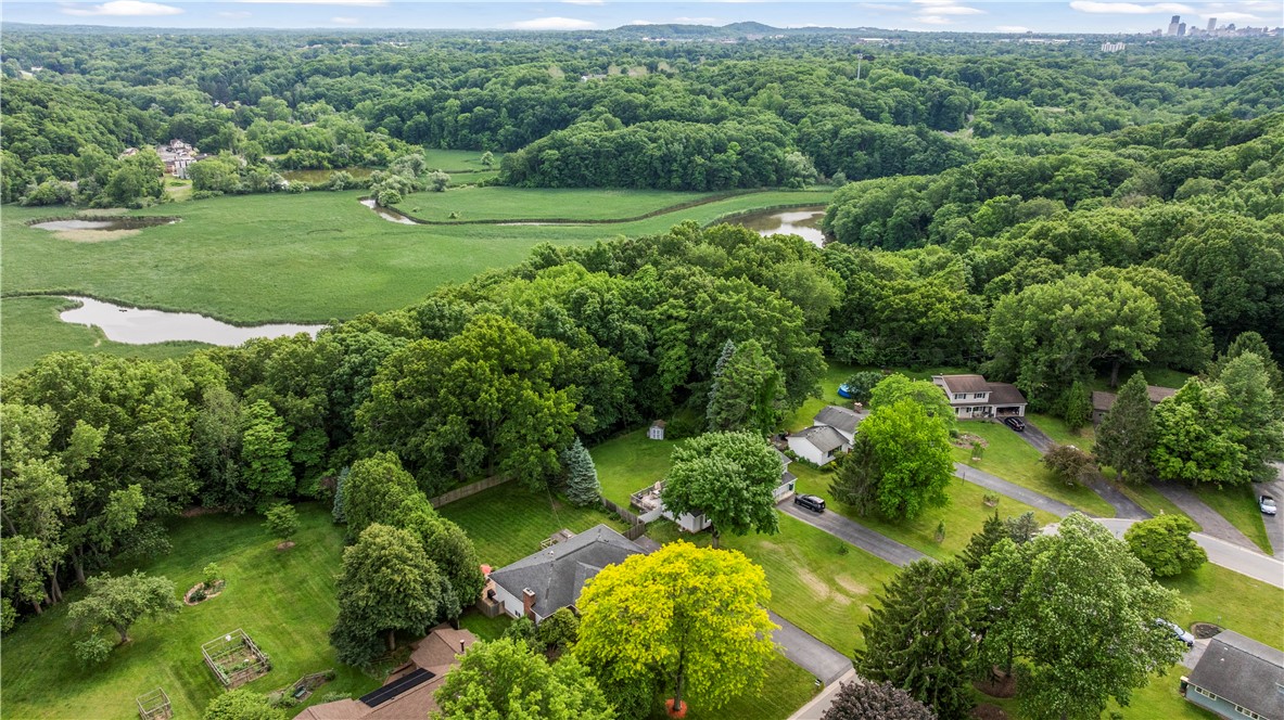 279 Parkview Dr