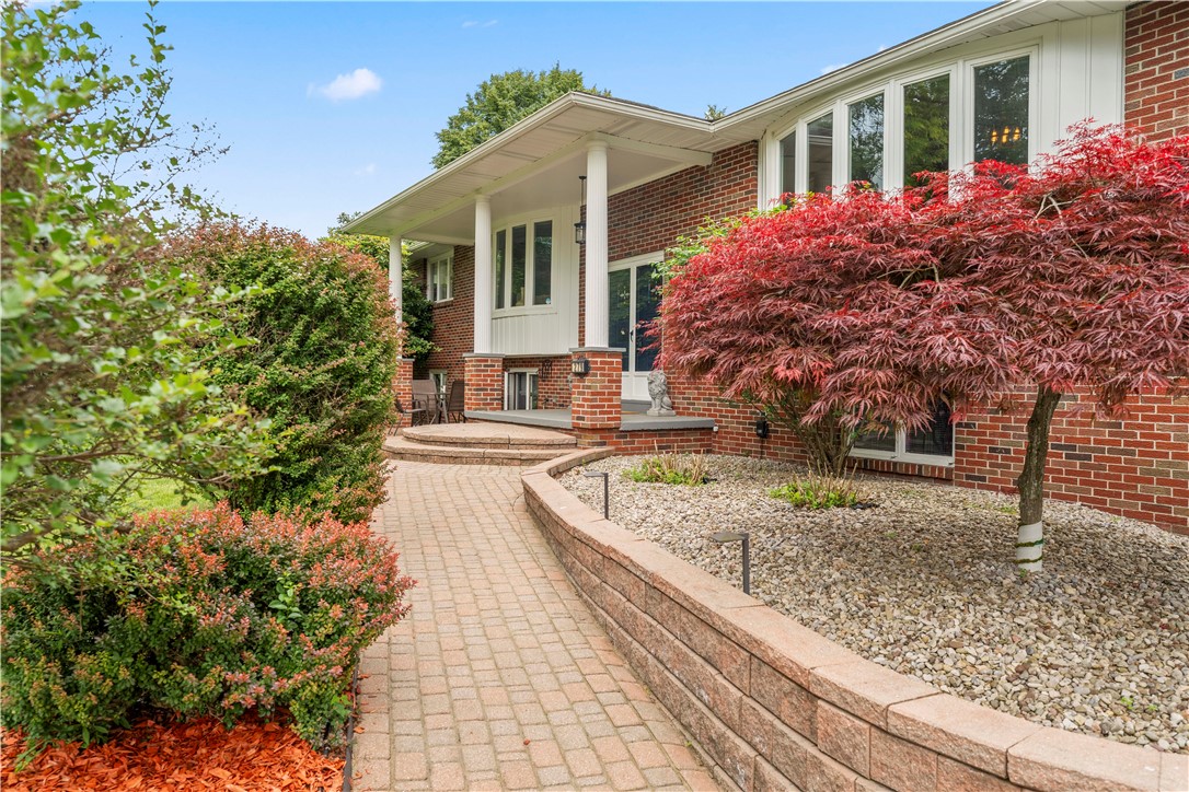 279 Parkview Dr