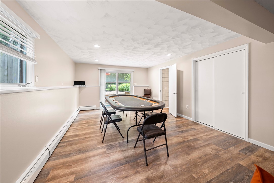 279 Parkview Dr