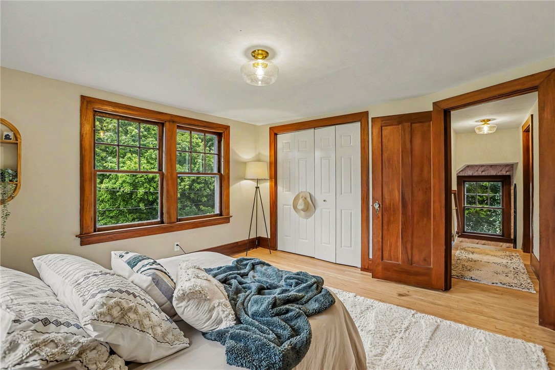 13 Brook Rd