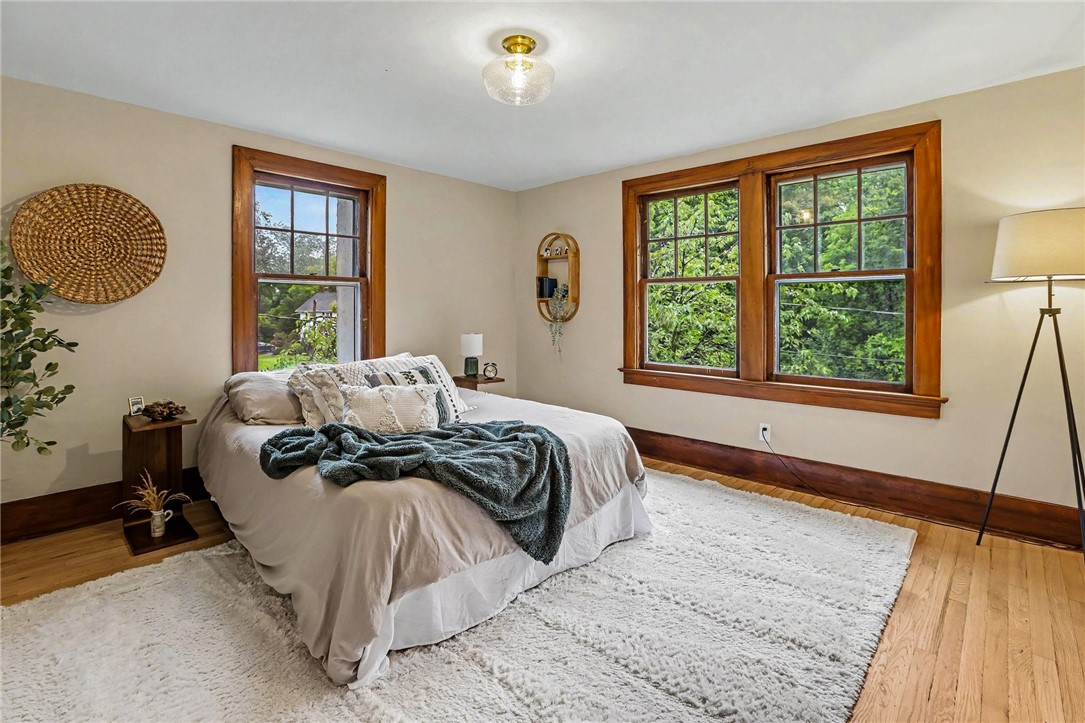 13 Brook Rd
