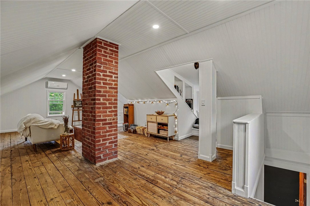 13 Brook Rd