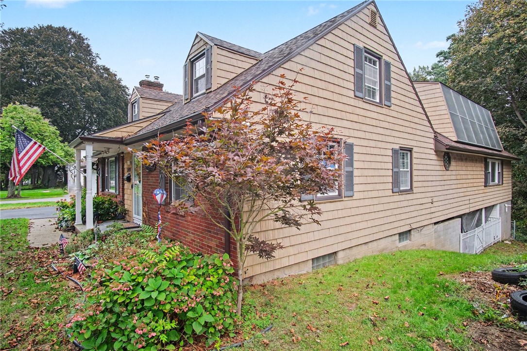 3794 Lake Ave.