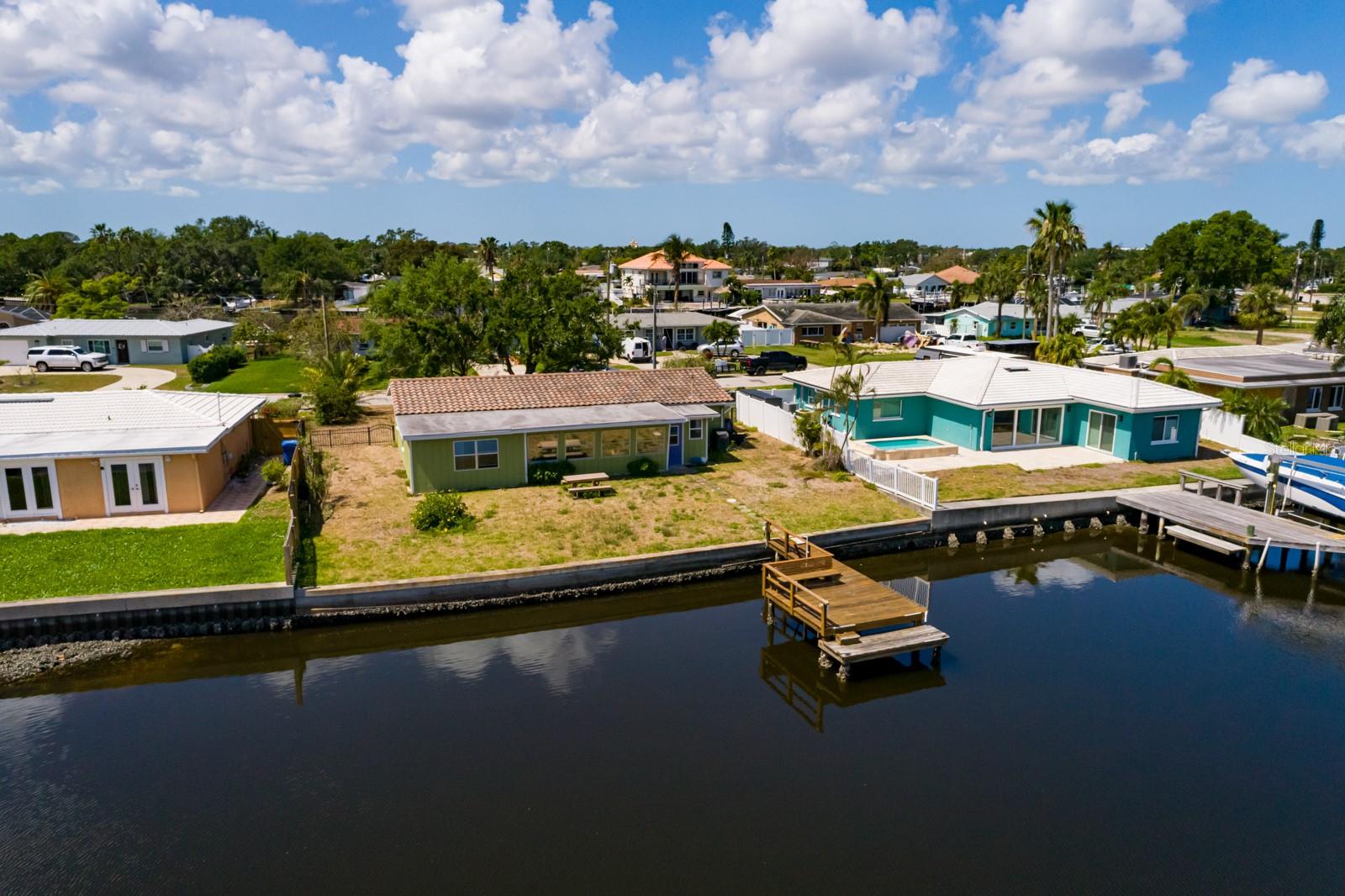9439 SUN ISLE DR NE