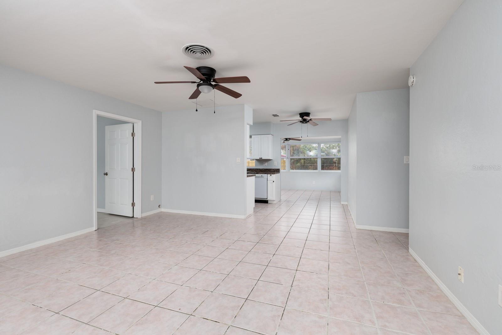 235 SE MADISON CIR N