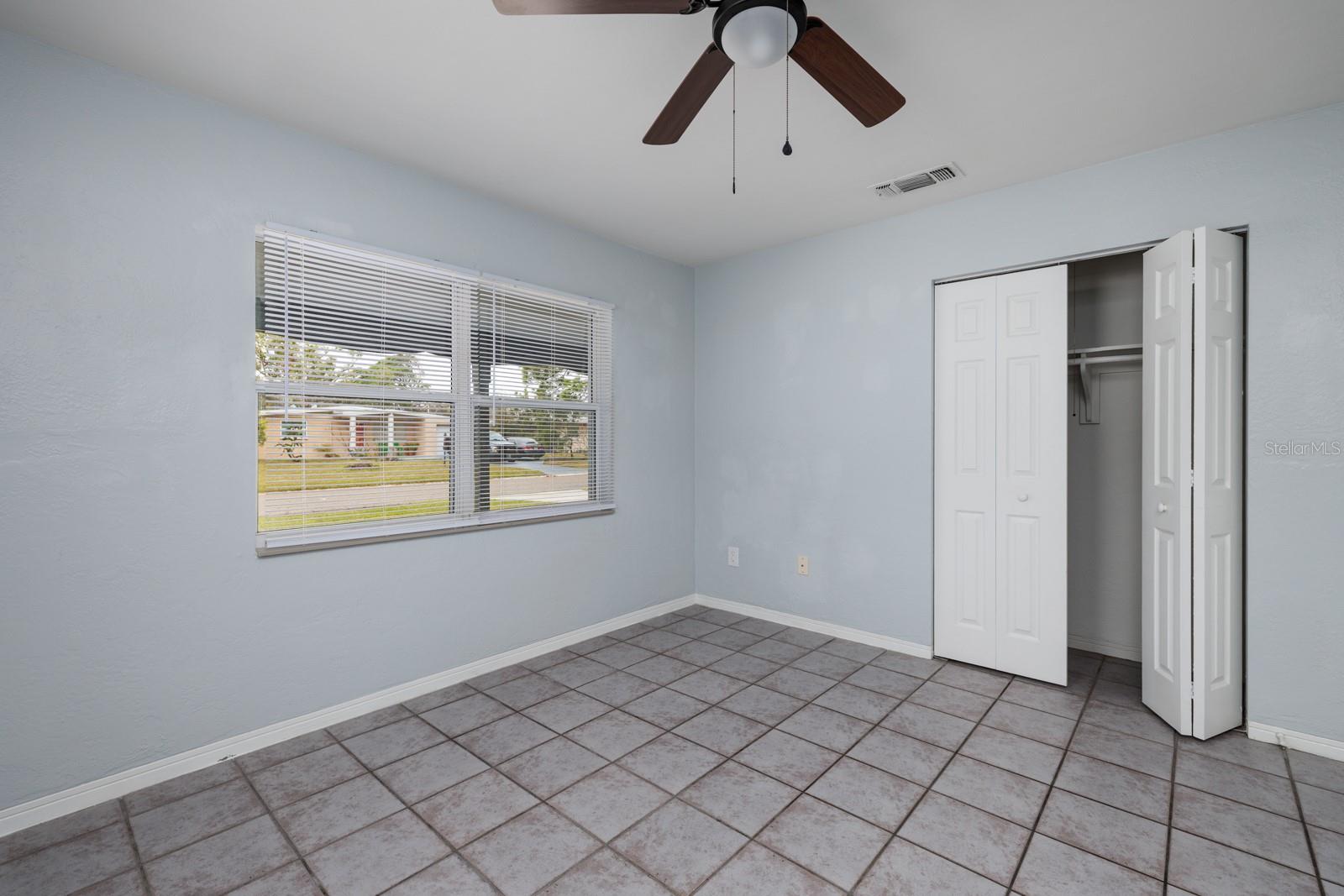 235 SE MADISON CIR N