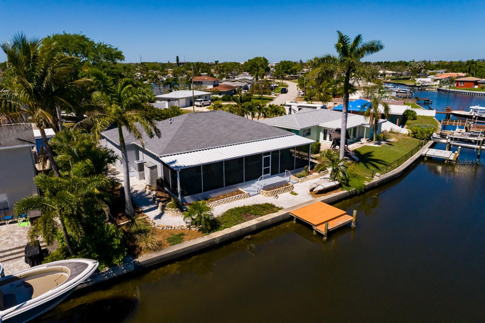 9409 SUN ISLE DR NE