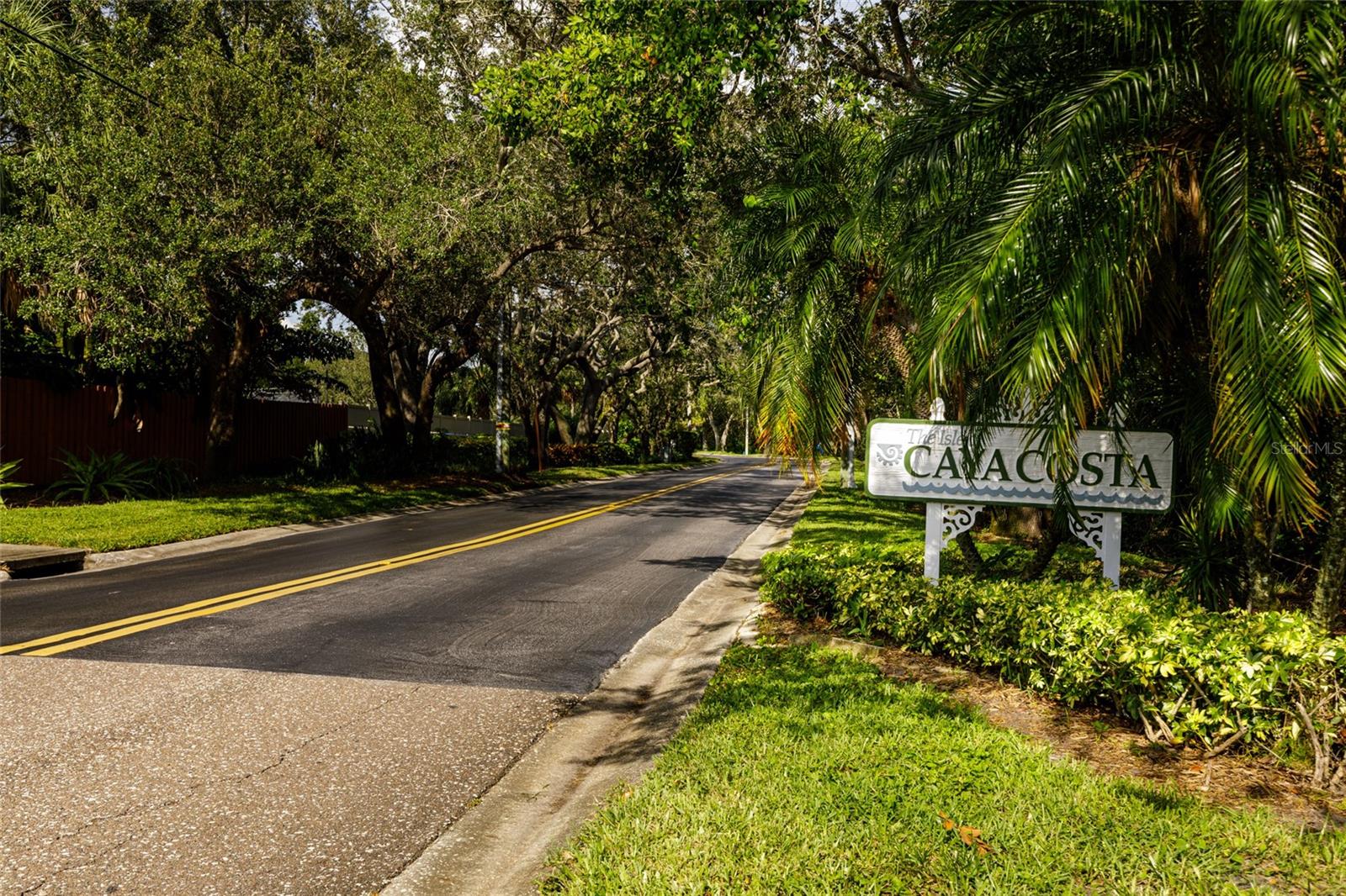 731 CAYA COSTA CT NE
