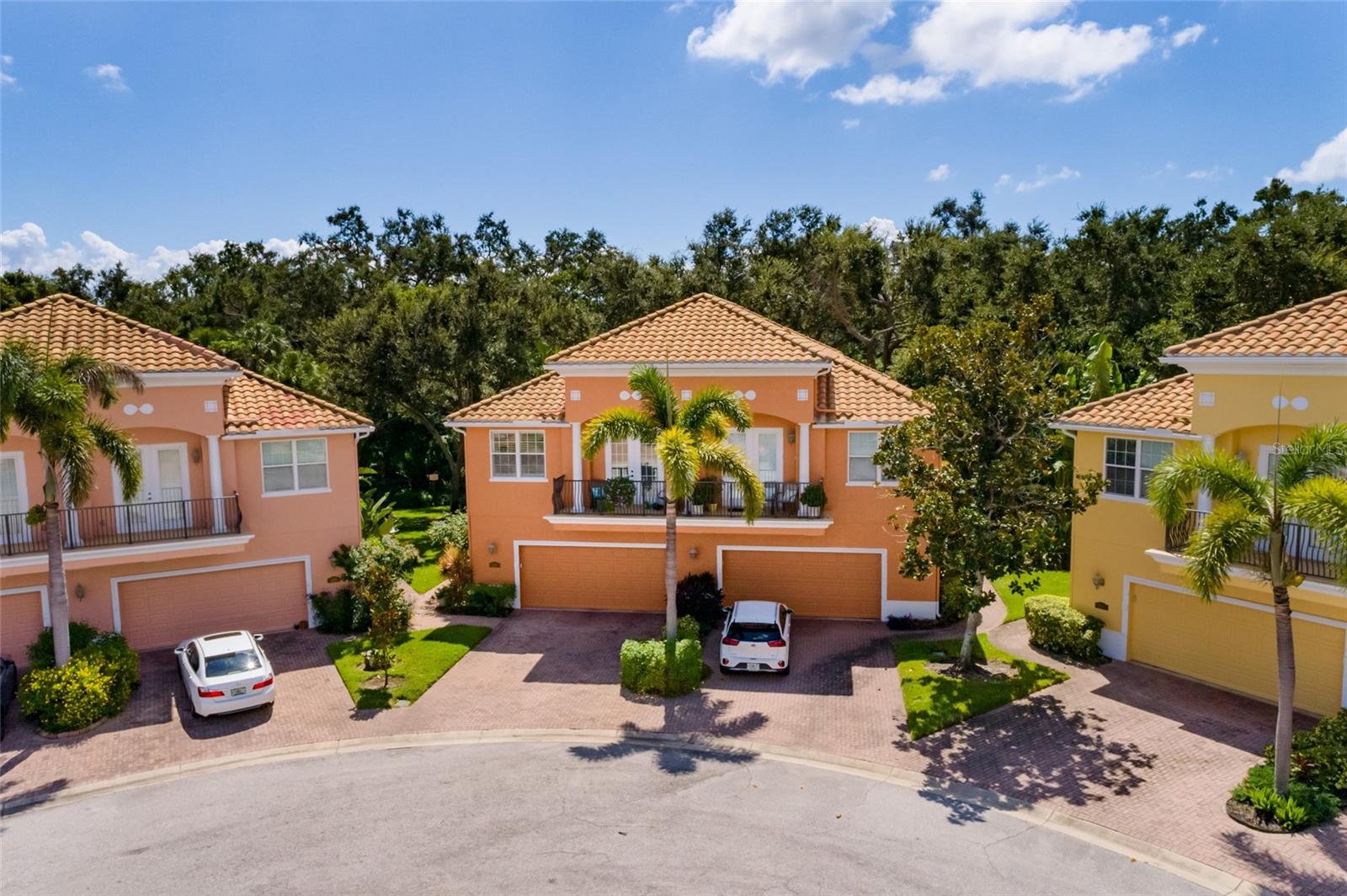 190 BANYAN BAY DR