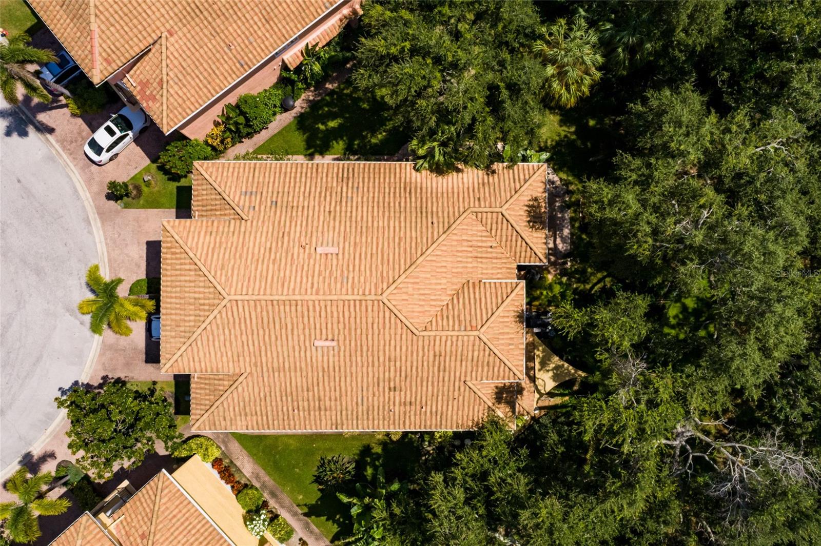 190 BANYAN BAY DR