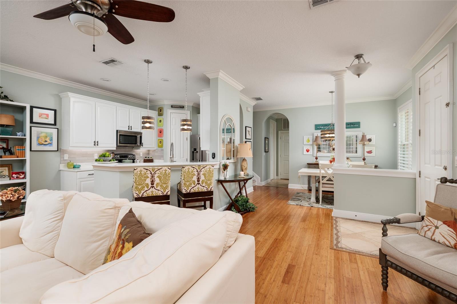190 BANYAN BAY DR
