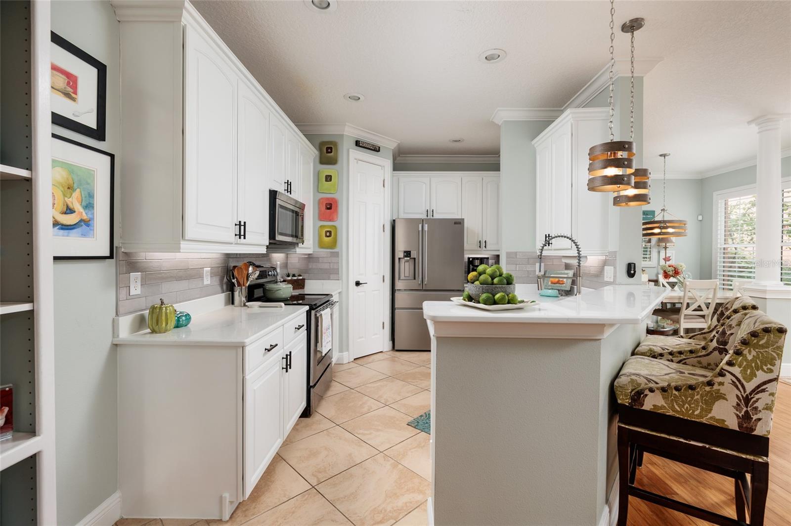 190 BANYAN BAY DR