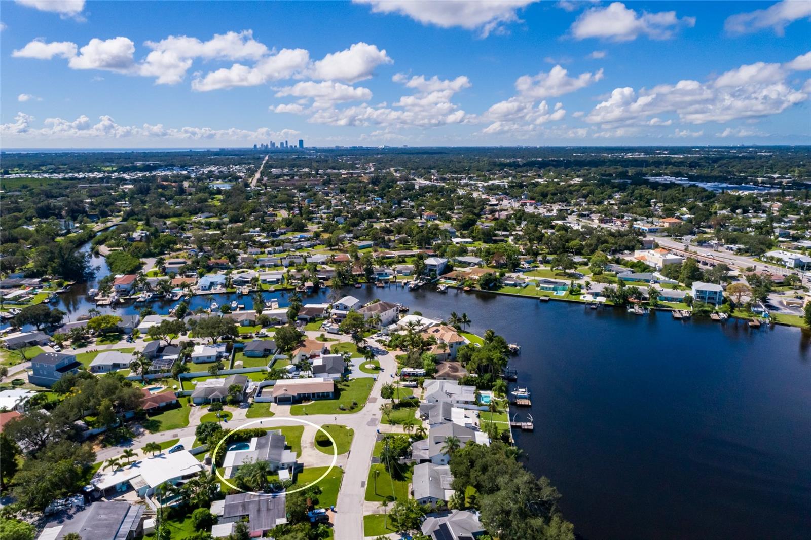 8801 SUNLIT COVE DR NE