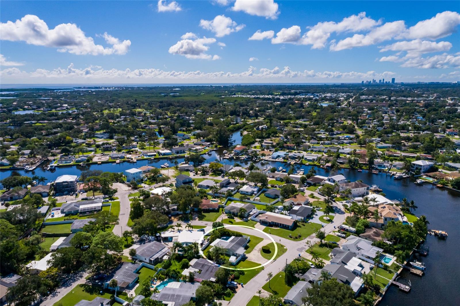 8801 SUNLIT COVE DR NE