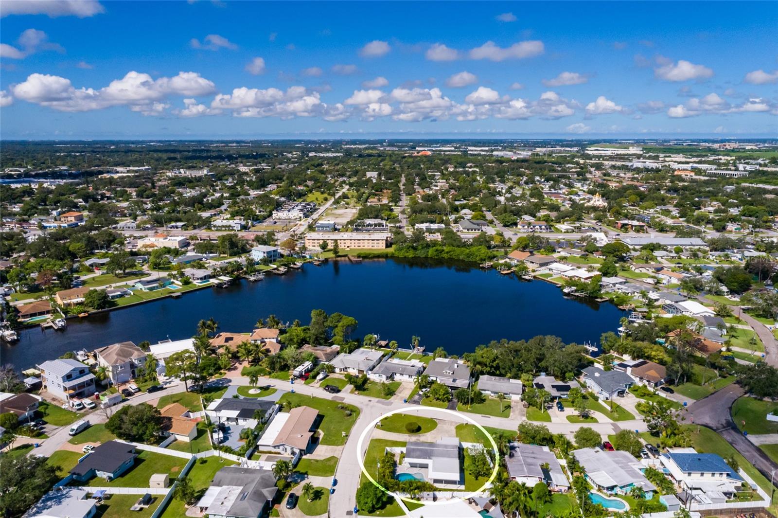 8801 SUNLIT COVE DR NE