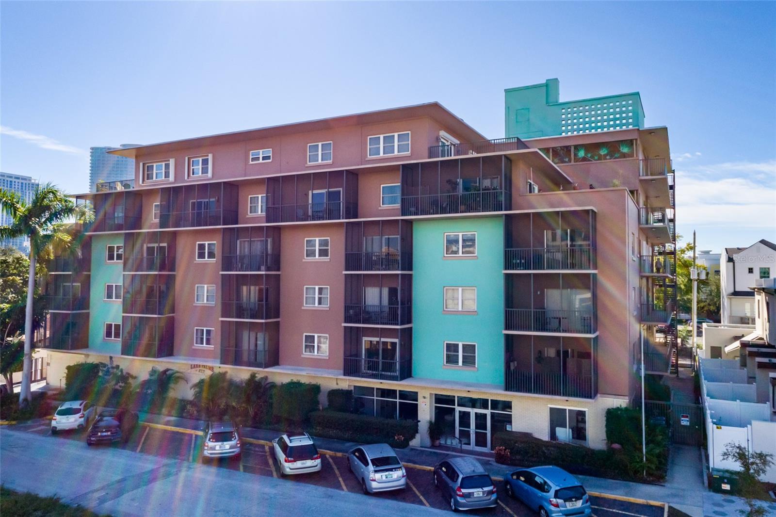 750 BURLINGTON AVE N #5B