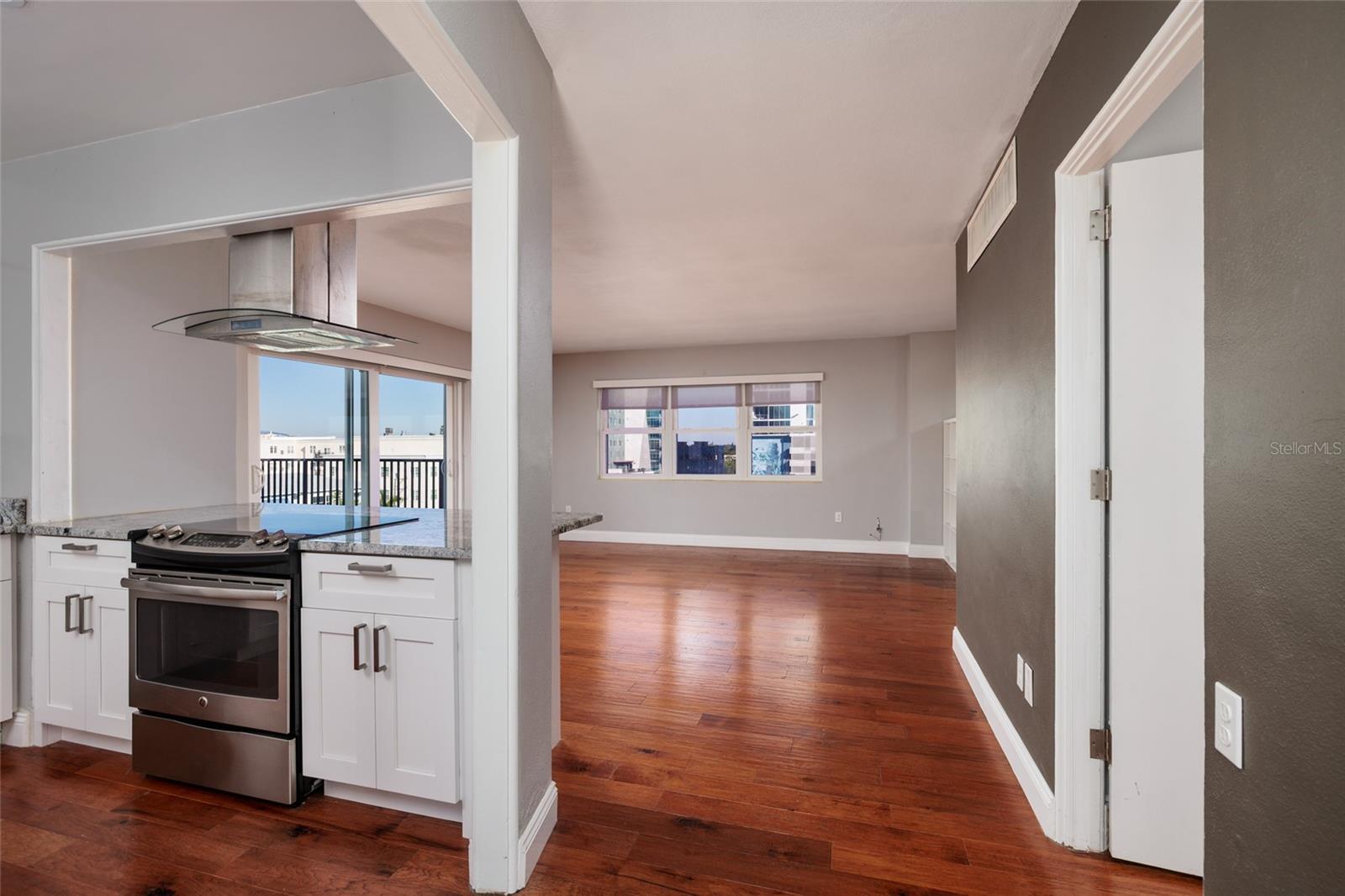 750 BURLINGTON AVE N #5B