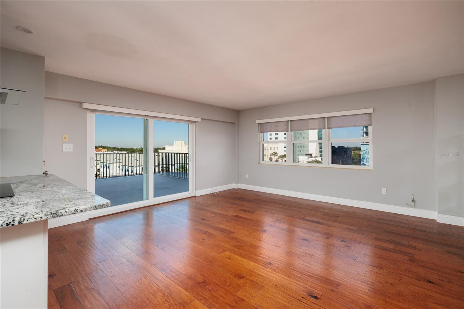 750 BURLINGTON AVE N #5B