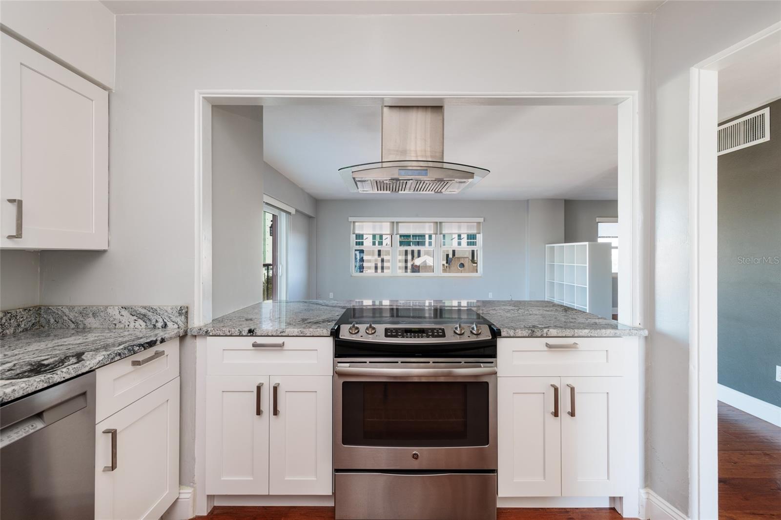 750 BURLINGTON AVE N #5B