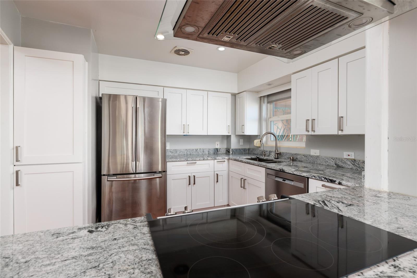 750 BURLINGTON AVE N #5B