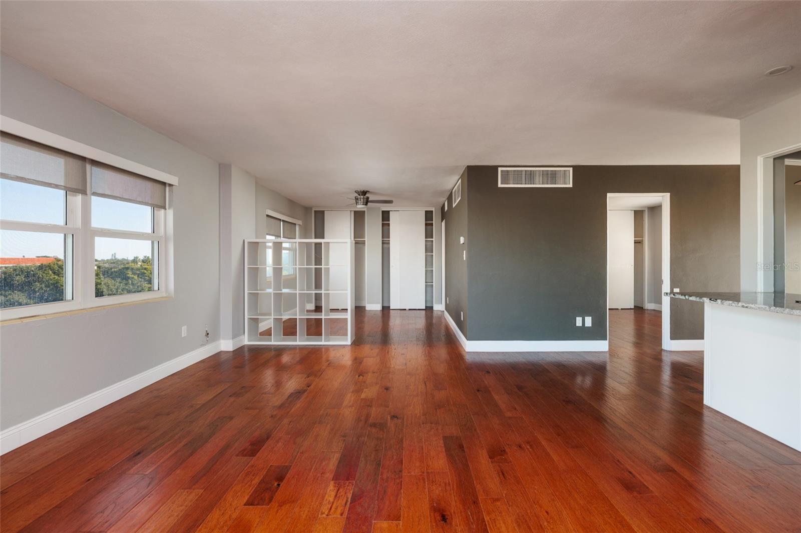 750 BURLINGTON AVE N #5B