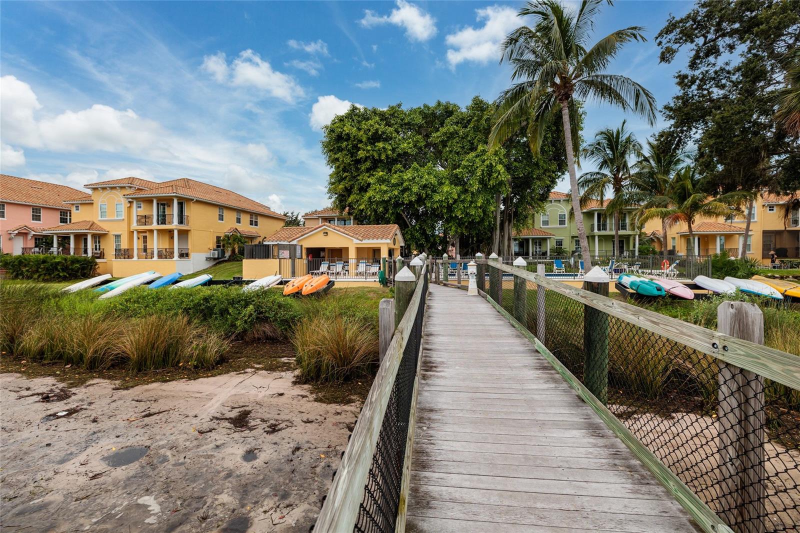 190 BANYAN BAY DR