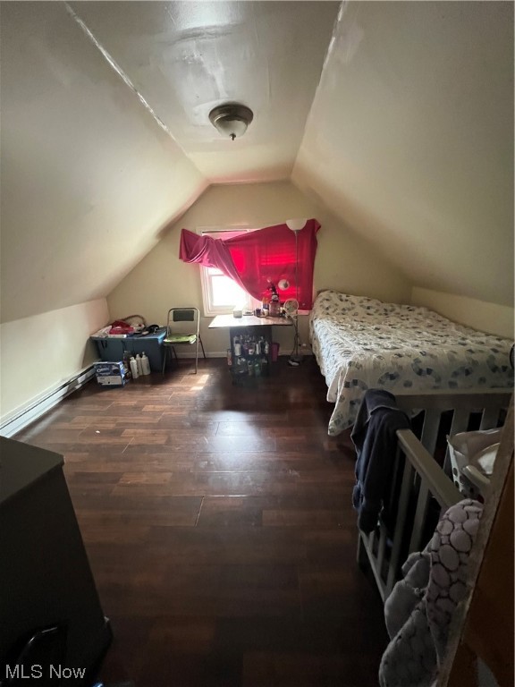 15813 Grovewood Avenue