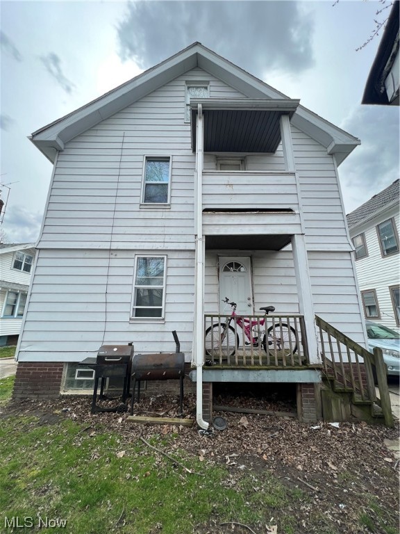 15813 Grovewood Avenue