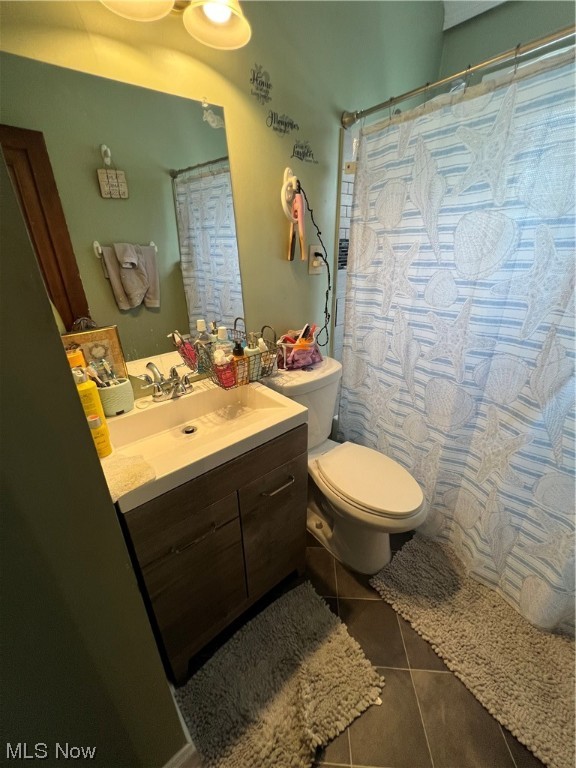 15813 Grovewood Avenue