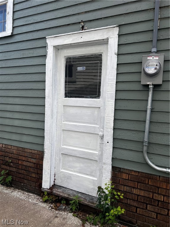 12718 Iroquois Avenue