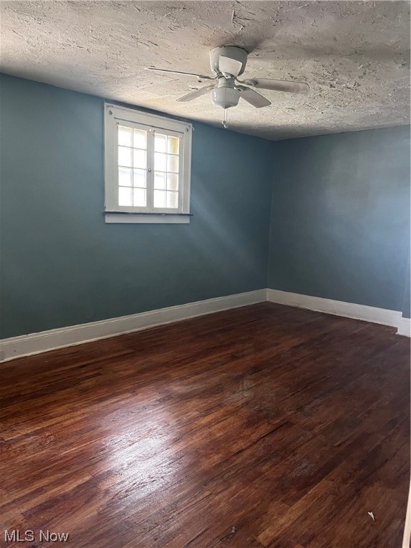 12718 Iroquois Avenue