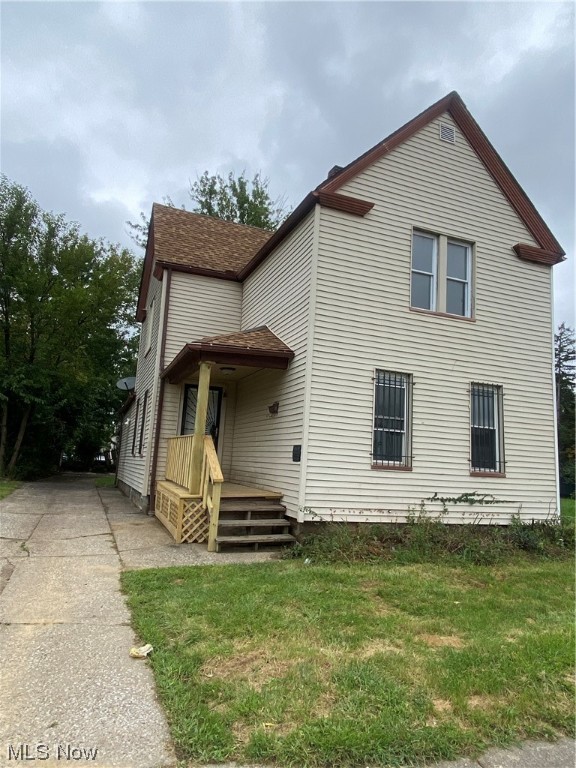 6615 Hoppensack Avenue