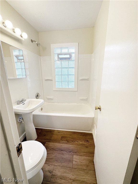 4016 Victory Boulevard