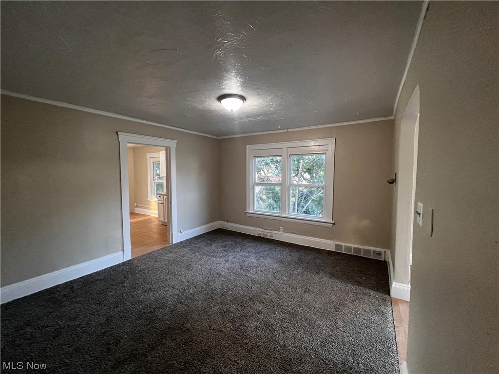 7613 Bancroft Avenue