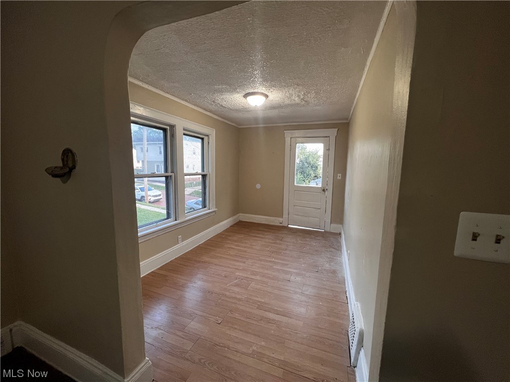 7613 Bancroft Avenue