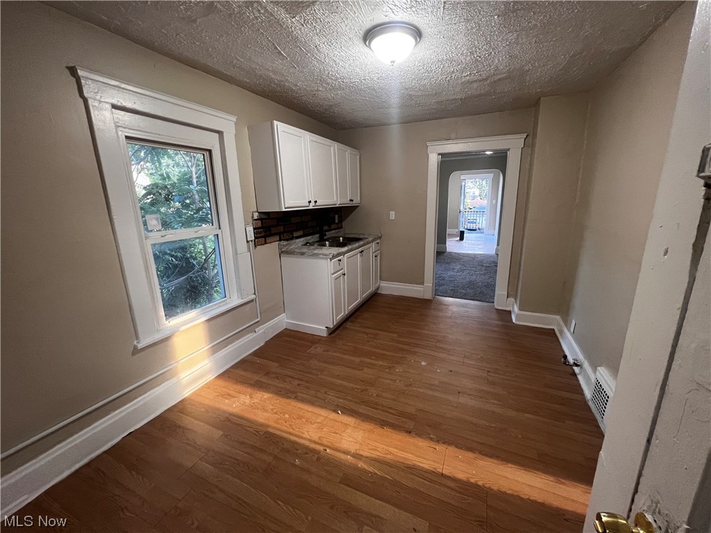 7613 Bancroft Avenue