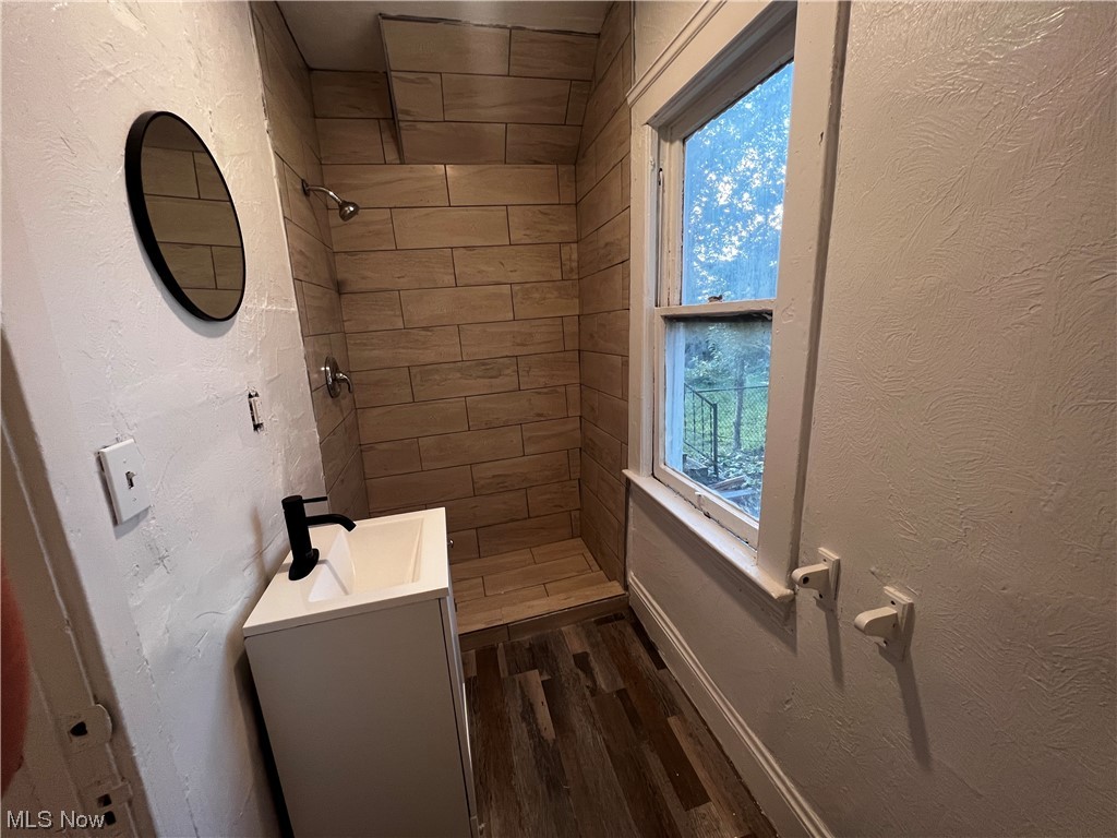 7613 Bancroft Avenue