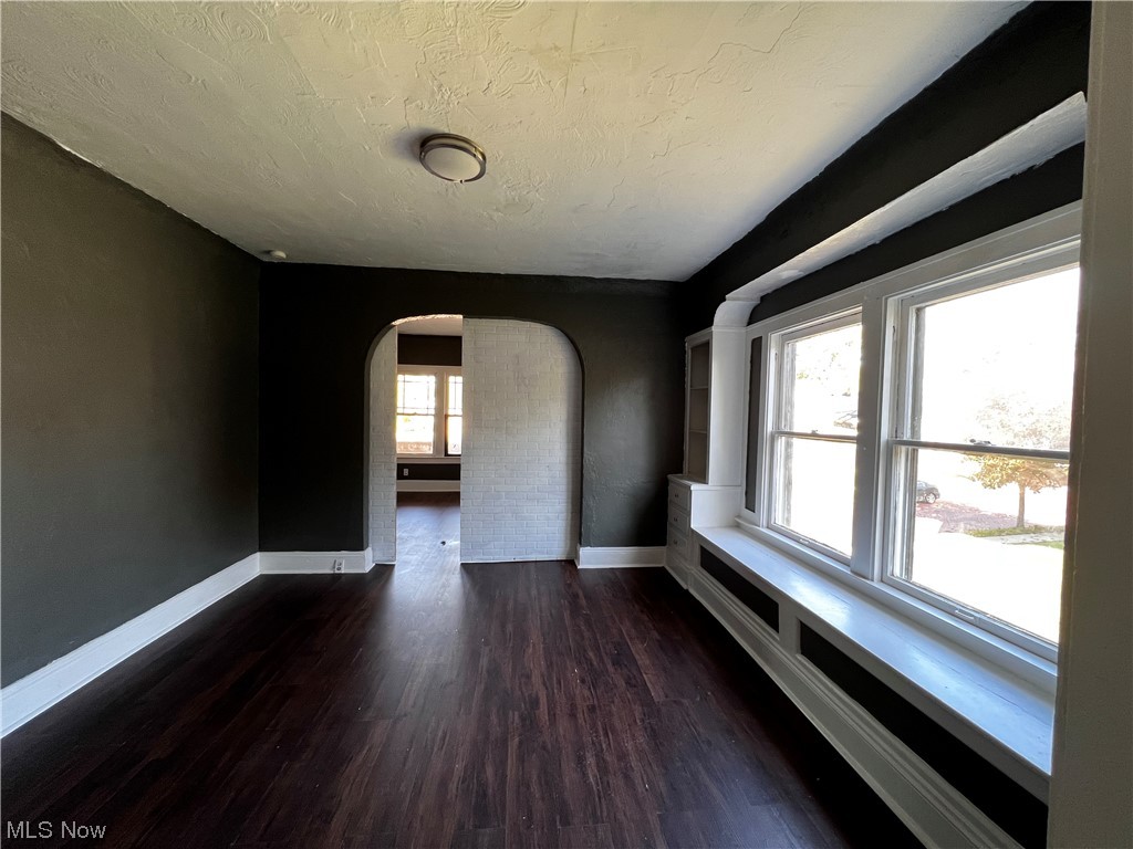 7720 Bancroft Avenue