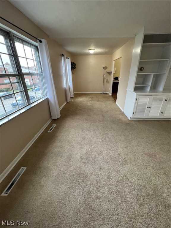 3271 Warrensville Center 14C