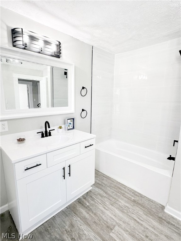 18416 Lake Shore Boulevard