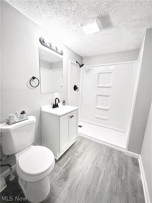 18416 Lake Shore Boulevard