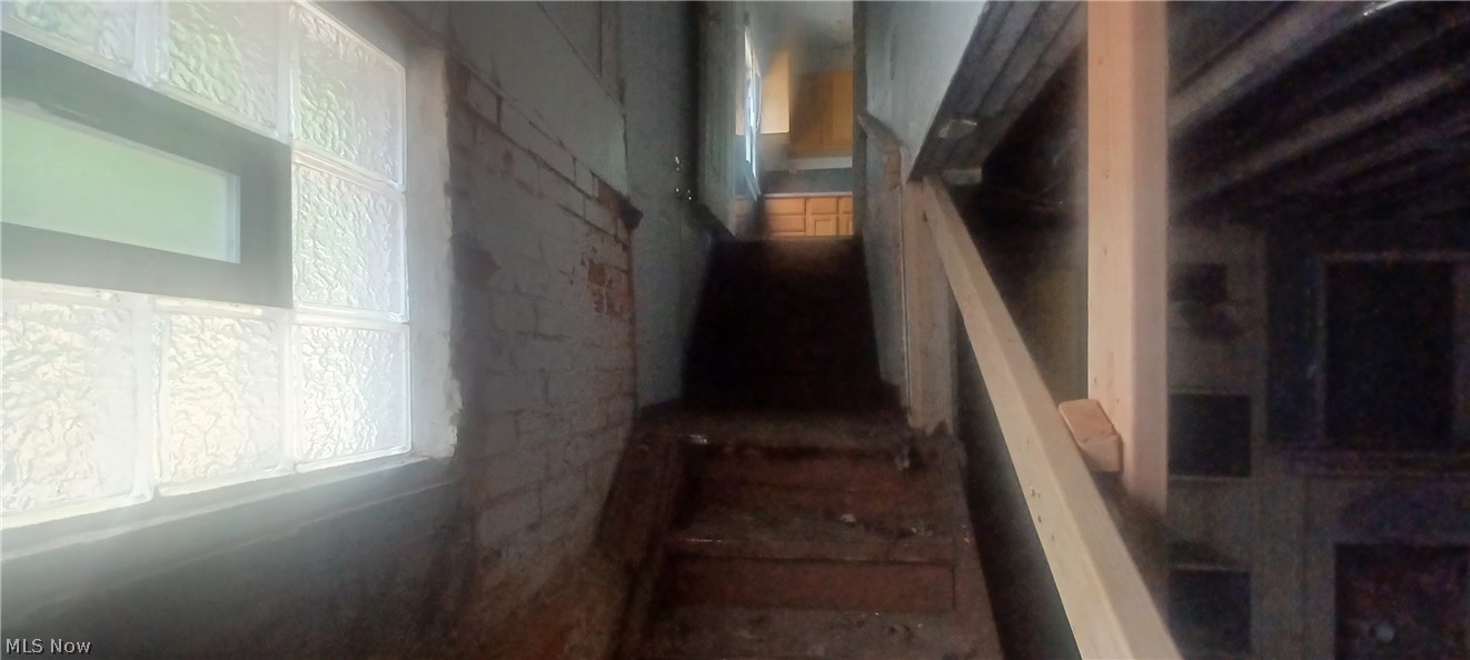 11409 Thornwood Avenue