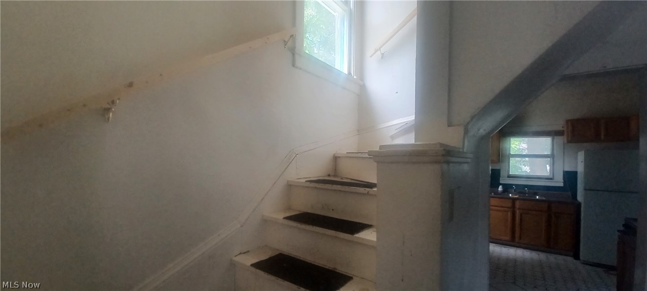 11409 Thornwood Avenue