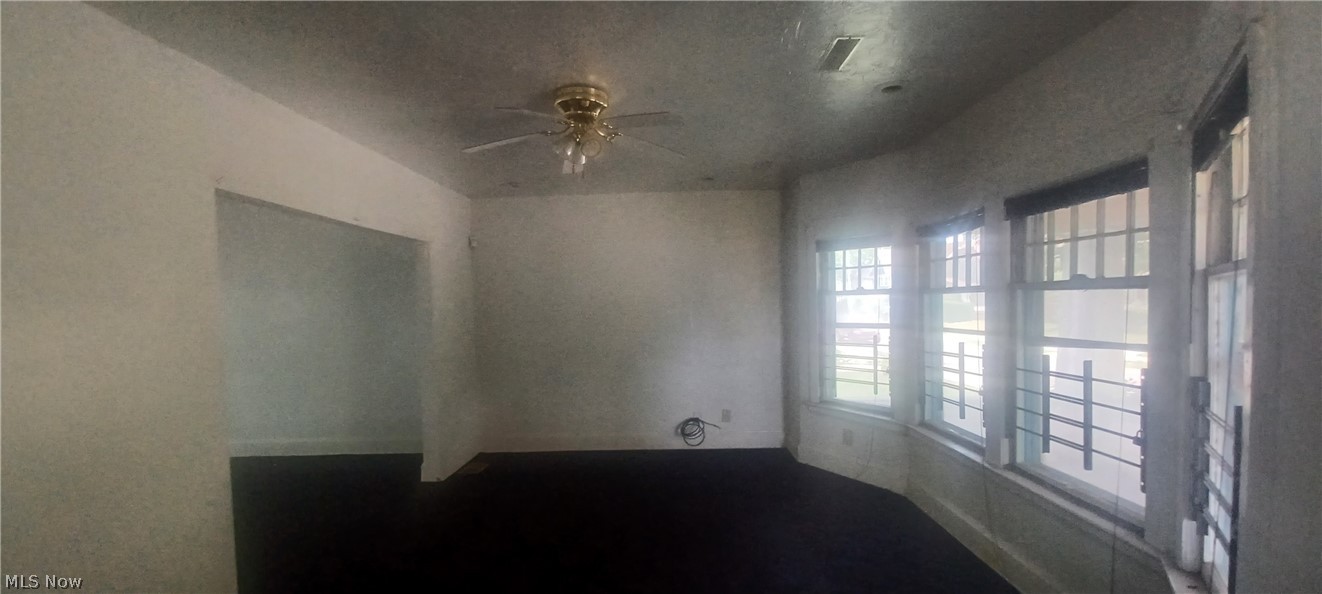 11409 Thornwood Avenue